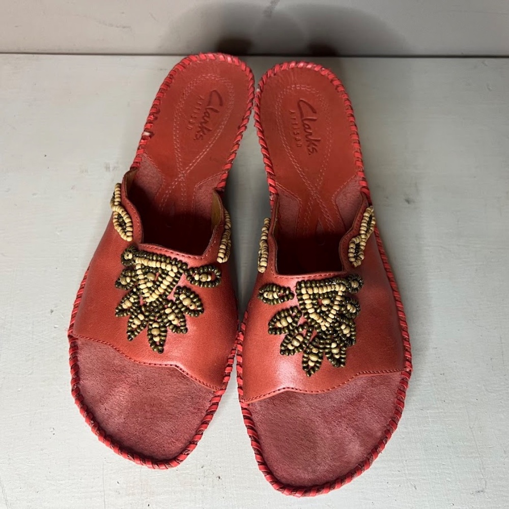 Clarks Artisan Empress Coral Leather Beaded Slip On Wedge Sandals - Picture 4 of 9